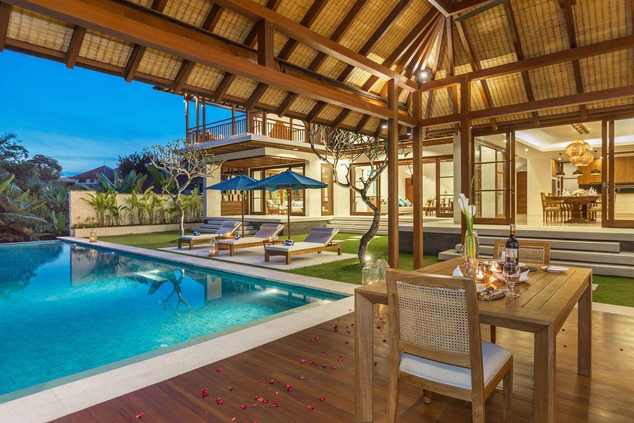 Villa Rusa Biru - Modern Villa With Private Pool And Cook In The Heart Of Berawa Canggu  Bagian luar foto