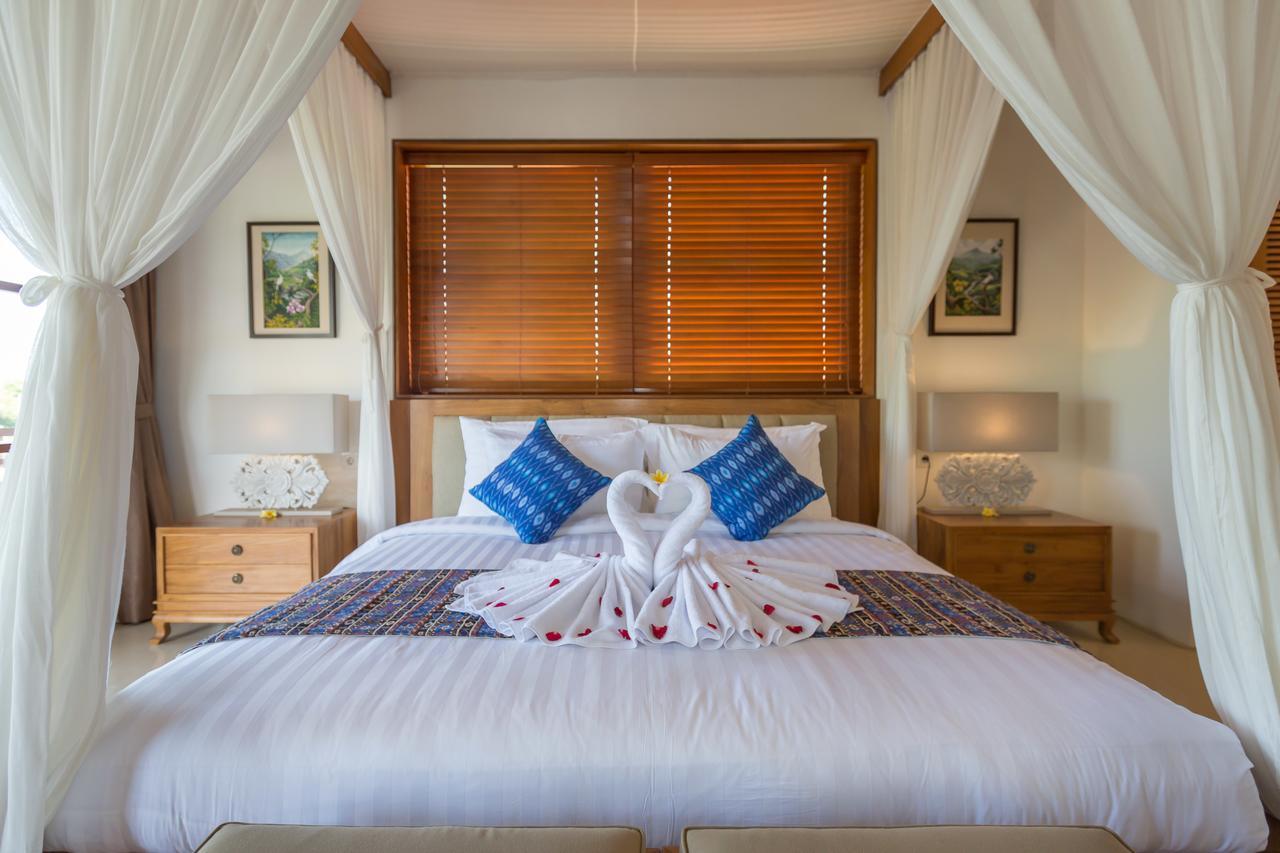Villa Rusa Biru - Modern Villa With Private Pool And Cook In The Heart Of Berawa Canggu  Bagian luar foto